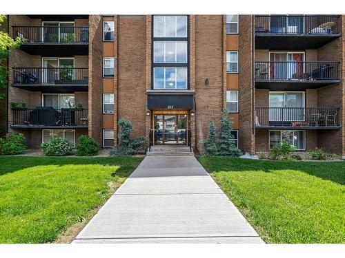 202-515 57 Avenue Sw, Calgary, AB - Outdoor