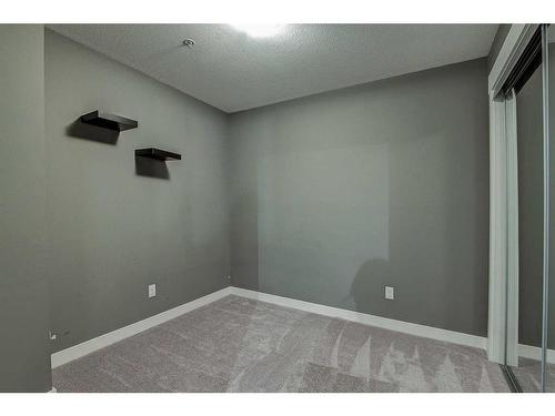 7306-302 Skyview Ranch Drive Ne, Calgary, AB - Indoor Photo Showing Other Room