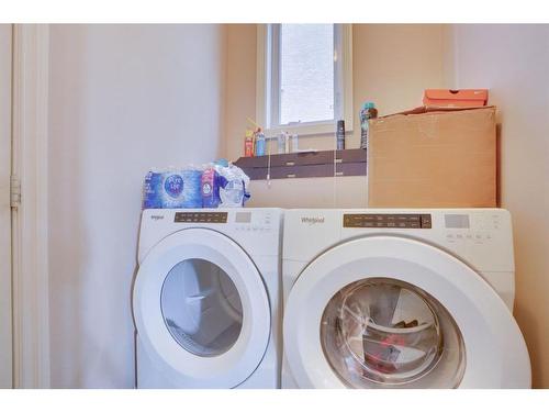 377 Taralake Landing Ne, Calgary, AB - Indoor Photo Showing Laundry Room