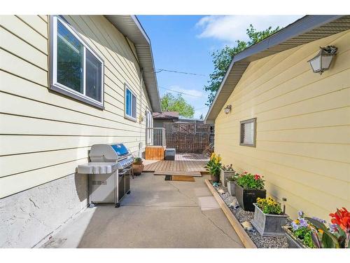 10540 Oakfield Drive Sw, Calgary, AB - Outdoor With Deck Patio Veranda With Exterior