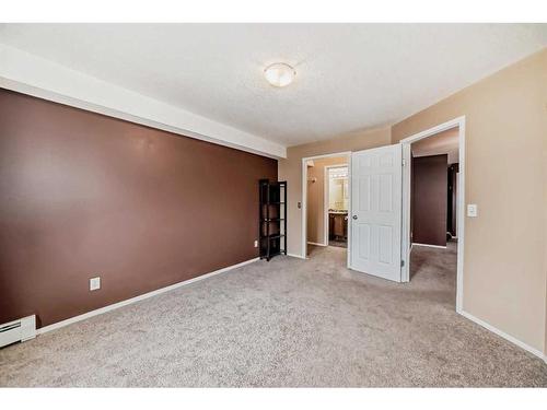 1419-16320 24 Street Sw, Calgary, AB - Indoor Photo Showing Other Room