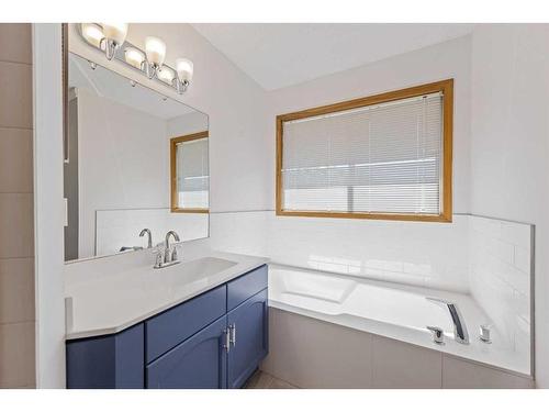 156 Riverbrook Way Se, Calgary, AB - Indoor Photo Showing Bathroom