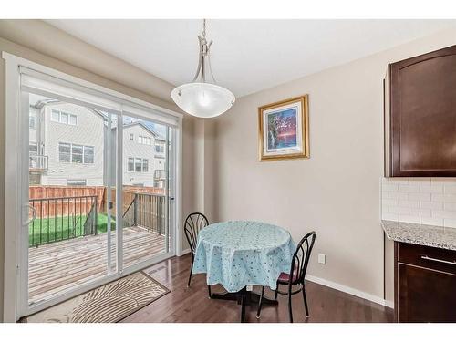 41 Nolanhurst Crescent Nw, Calgary, AB - Indoor Photo Showing Dining Room