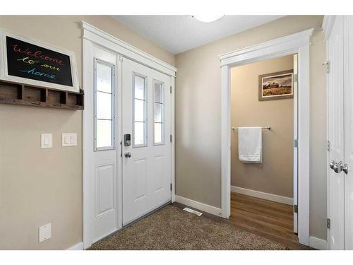 14 Ravenswynd Rise Se, Airdrie, AB - Indoor Photo Showing Other Room