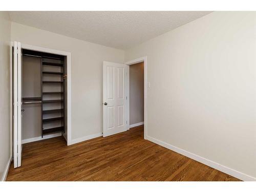 26 Waskatenau Crescent Sw, Calgary, AB - Indoor Photo Showing Other Room