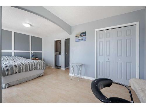 308 Taradale Drive Ne, Calgary, AB - Indoor Photo Showing Bedroom