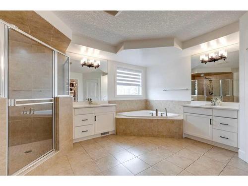 38 Westpark Crescent Sw, Calgary, AB - Indoor Photo Showing Bathroom