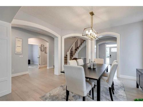 38 Westpark Crescent Sw, Calgary, AB - Indoor Photo Showing Dining Room