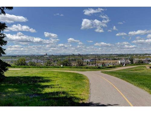 1715 66 Avenue Se, Calgary, AB - Outdoor With View