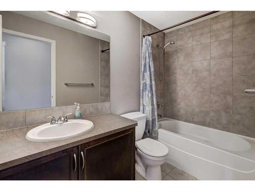 277 Kincora Glen Rise Nw, Calgary, AB - Indoor Photo Showing Bathroom