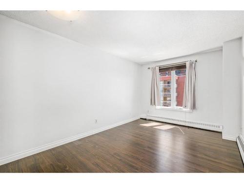 506-1011 12 Avenue Sw, Calgary, AB - Indoor Photo Showing Other Room