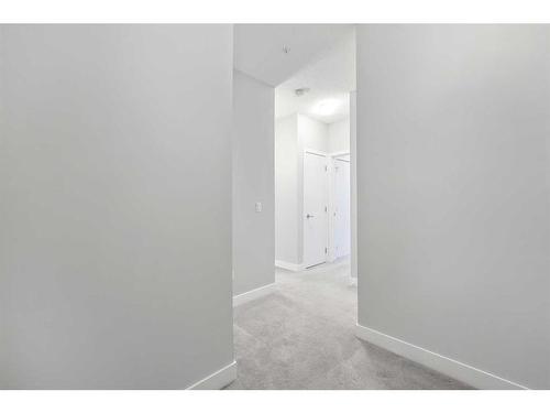 130-315 24 Avenue Sw, Calgary, AB - Indoor Photo Showing Other Room