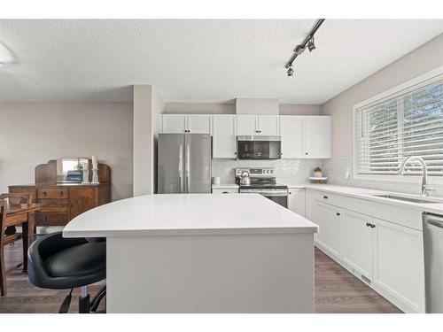115 Prestwick Acres Lane Se, Calgary, AB - Indoor Photo Showing Kitchen With Upgraded Kitchen