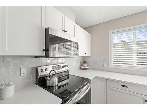 115 Prestwick Acres Lane Se, Calgary, AB - Indoor Photo Showing Kitchen