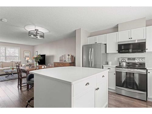 115 Prestwick Acres Lane Se, Calgary, AB - Indoor Photo Showing Kitchen