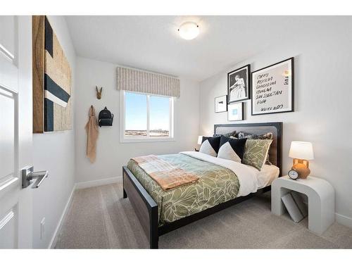 86 Versant View Sw, Calgary, AB - Indoor Photo Showing Bedroom