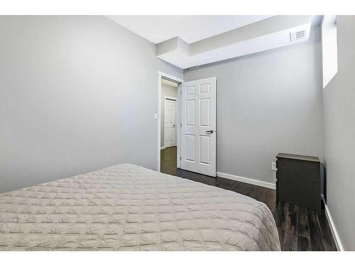 61 Nolanhurst Rise Nw, Calgary, AB - Indoor Photo Showing Bedroom