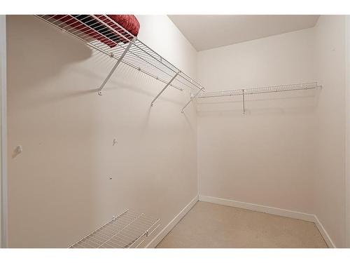 312-1053 10 Street Sw, Calgary, AB - Indoor With Storage