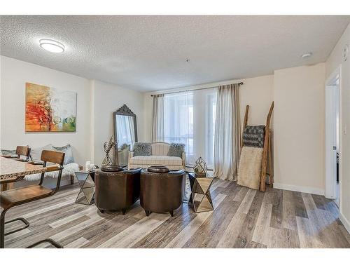 312-1053 10 Street Sw, Calgary, AB - Indoor