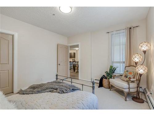 312-1053 10 Street Sw, Calgary, AB - Indoor Photo Showing Bedroom