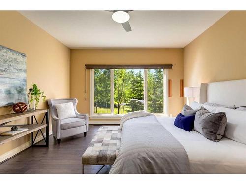 241 Elbow Ridge Haven, Rural Rocky View County, AB - Indoor Photo Showing Bedroom