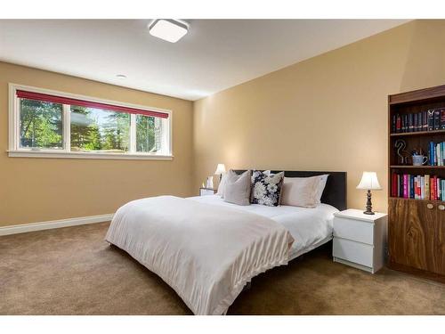 241 Elbow Ridge Haven, Rural Rocky View County, AB - Indoor Photo Showing Bedroom