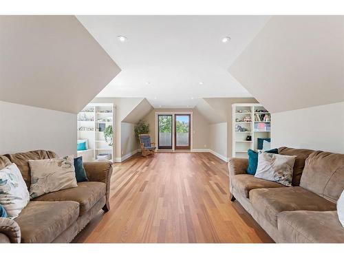 97 Posthill Drive Sw, Calgary, AB - Indoor Photo Showing Living Room