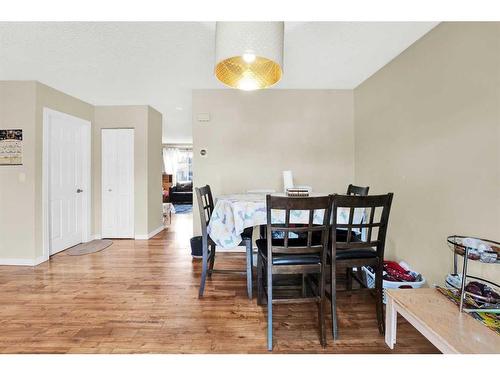 3408 56 Street Ne, Calgary, AB - Indoor Photo Showing Dining Room