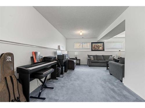 14764 Mt Mckenzie Drive Se, Calgary, AB - Indoor Photo Showing Other Room