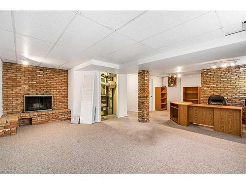 1220 Varsity Estates Road Nw, Calgary, AB - Indoor With Fireplace