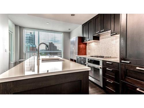 1227-222 Riverfront Avenue Sw, Calgary, AB - Indoor Photo Showing Kitchen With Double Sink With Upgraded Kitchen