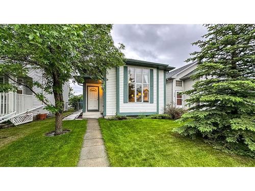 234 Covington Close Ne, Calgary, AB - Outdoor