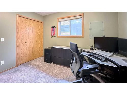 234 Covington Close Ne, Calgary, AB - Indoor Photo Showing Office