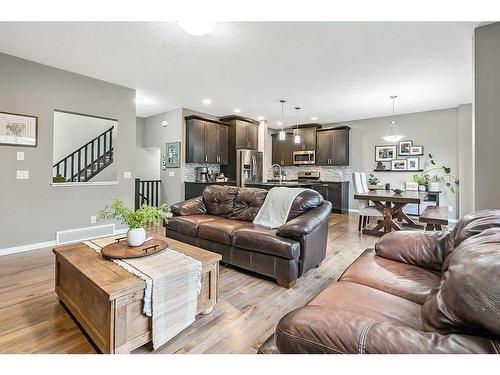 22 Mount Rae Place, Okotoks, AB - Indoor Photo Showing Living Room