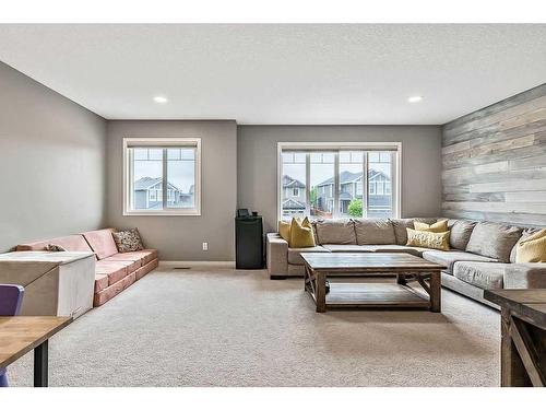 22 Mount Rae Place, Okotoks, AB - Indoor Photo Showing Living Room