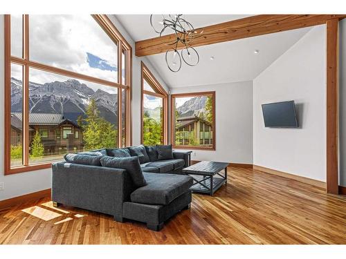 860 Silvertip Heights, Canmore, AB - Indoor Photo Showing Living Room