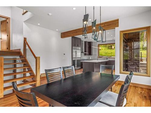 860 Silvertip Heights, Canmore, AB - Indoor Photo Showing Dining Room