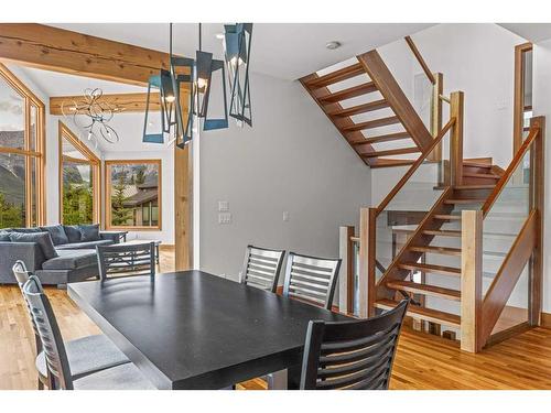 860 Silvertip Heights, Canmore, AB - Indoor Photo Showing Dining Room