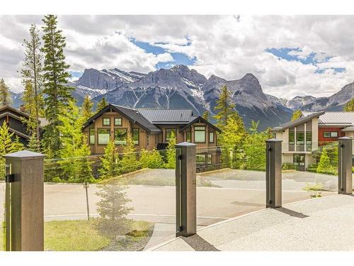 860 Silvertip Heights, Canmore, AB - Outdoor