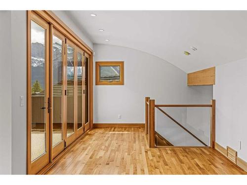 860 Silvertip Heights, Canmore, AB - Indoor Photo Showing Other Room