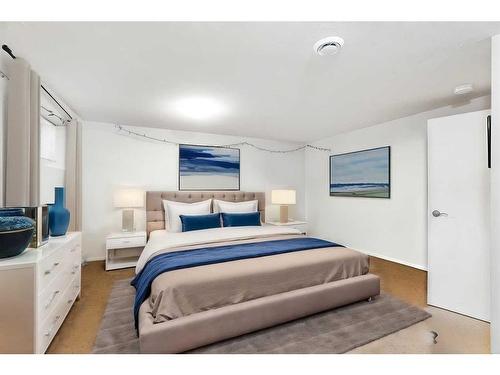 1320 56 Avenue Nw, Calgary, AB - Indoor Photo Showing Bedroom