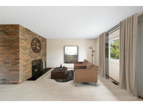 44-1901 Varsity Estates Drive Nw, Calgary, AB - Indoor Photo Showing Living Room With Fireplace