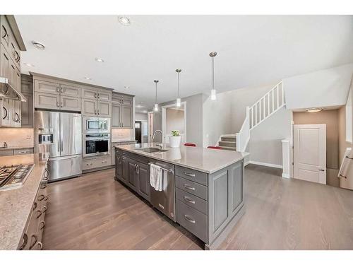 70 Ascot Crescent Sw, Calgary, AB - Indoor Photo Showing Kitchen With Upgraded Kitchen