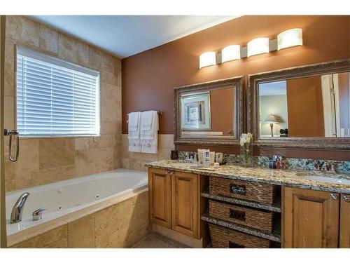 52 Cranleigh Drive Se, Calgary, AB - Indoor Photo Showing Bathroom