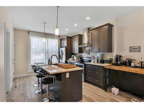 302 Alpine Avenue Sw, Calgary, AB - Indoor Photo Showing Kitchen With Upgraded Kitchen