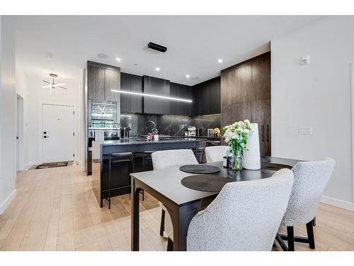 205-835 78 Street Sw, Calgary, AB - Indoor Photo Showing Dining Room