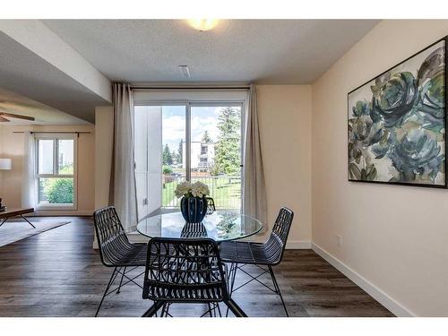 707-13104 Elbow Drive Sw, Calgary, AB - Indoor Photo Showing Dining Room