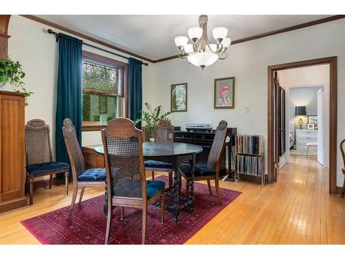 3-830 Memorial Drive Nw, Calgary, AB - Indoor Photo Showing Dining Room