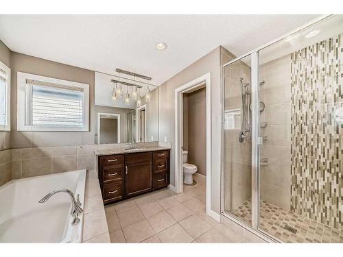 61 Evansview Manor Nw, Calgary, AB - Indoor Photo Showing Bathroom