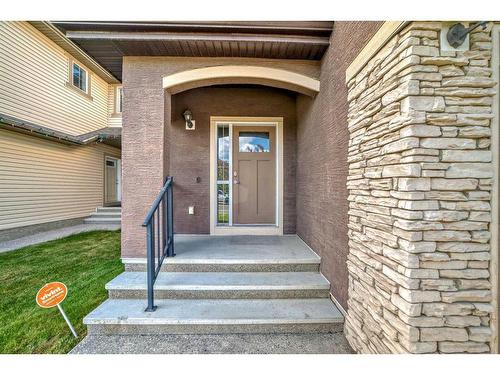 61 Evansview Manor Nw, Calgary, AB - Outdoor